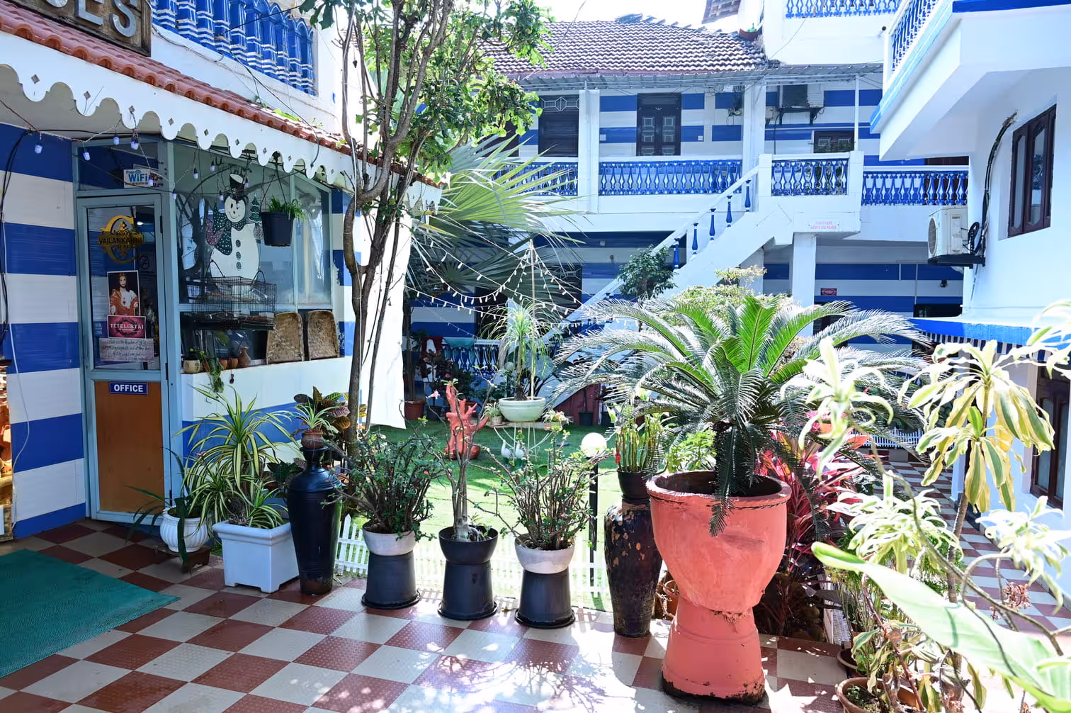 Budget hotel in Colva Goa with non AC rooms