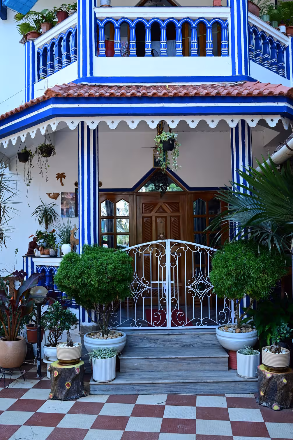 Affordable hotel rooms in Colva Goa
